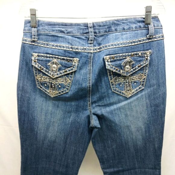 Cato Women Blue  Rhinestone Embellished Pockets Denim Jeans 10 Stretch Jeans. - Picture 1 of 12